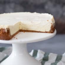 Classic Cheesecake with Sour Cream Topping