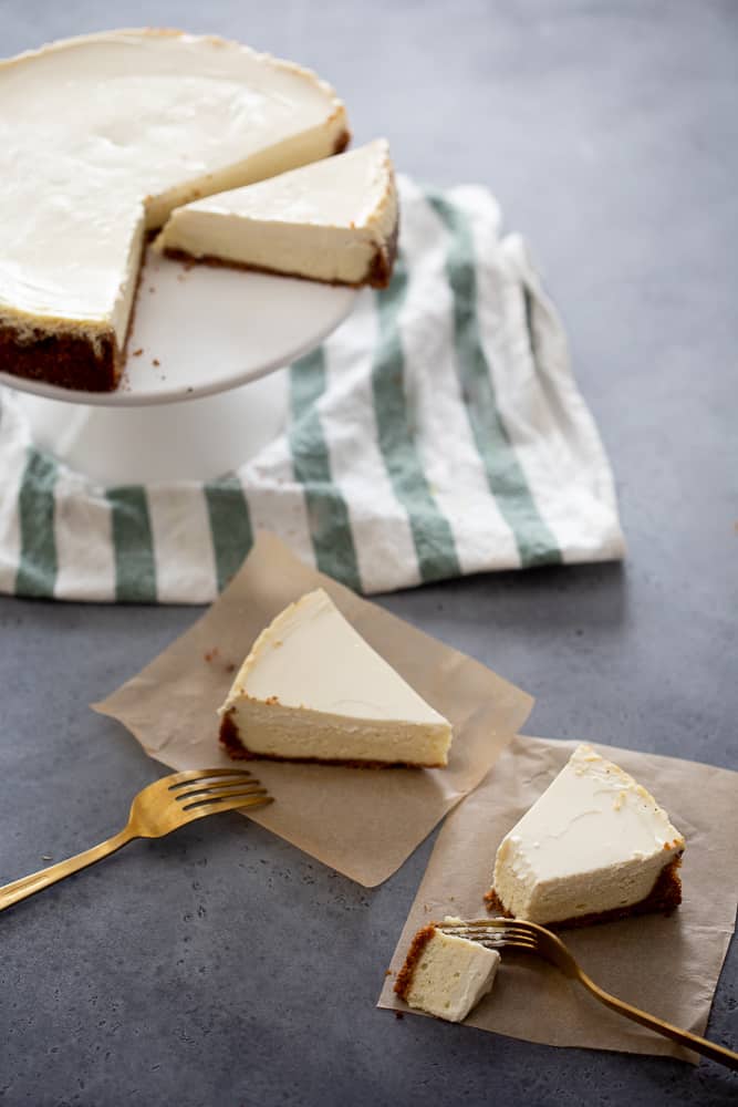 classic cheesecake with sour cream topping