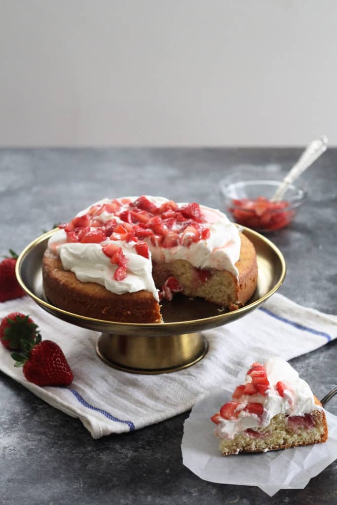 Homemade Strawberry Cake with Buttermilk 