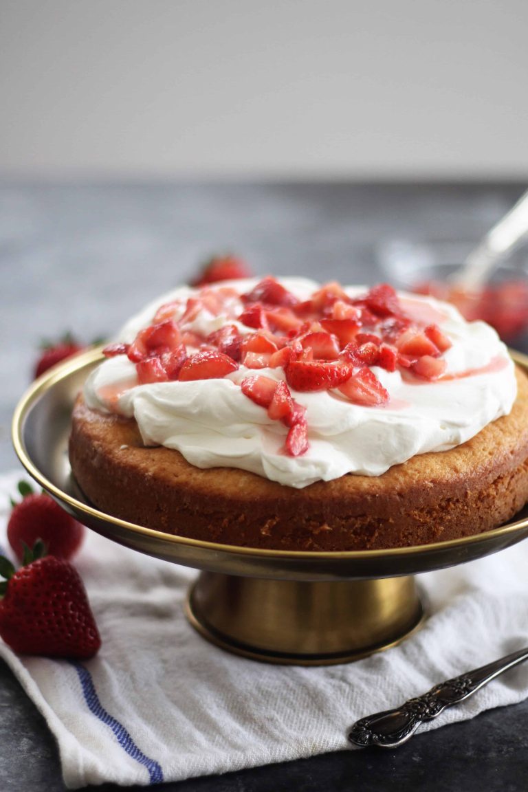 Homemade Strawberry Cake with Buttermilk