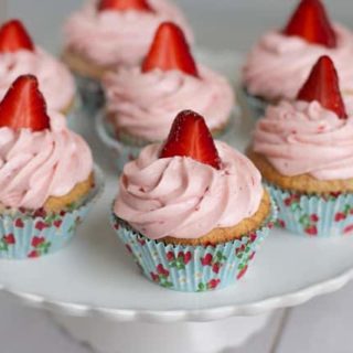 Strawberry Rhubarb Cupcakes