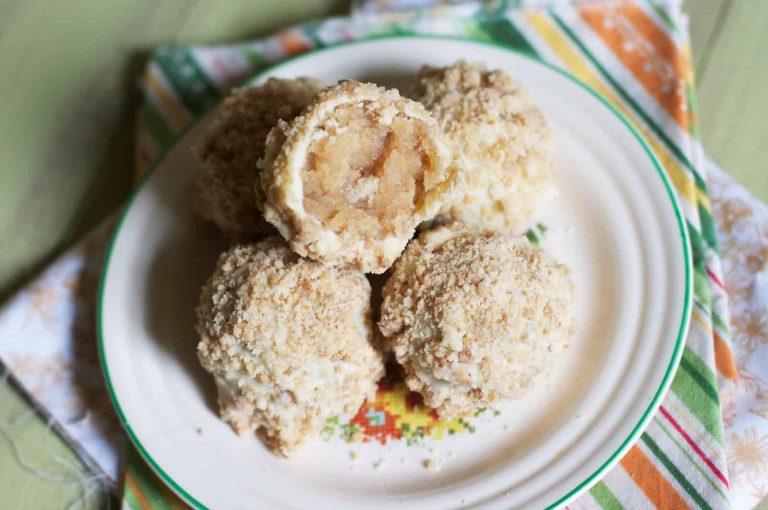 {Milk Bar Monday} Apple Pie Cake Truffles