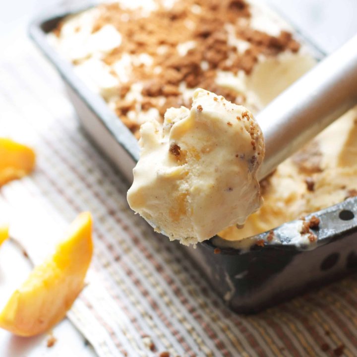 Peach Crumble Ice Cream