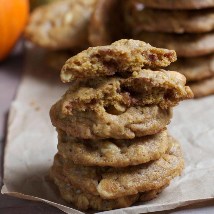 Chewy Pumpkin Oatmeal Cookies