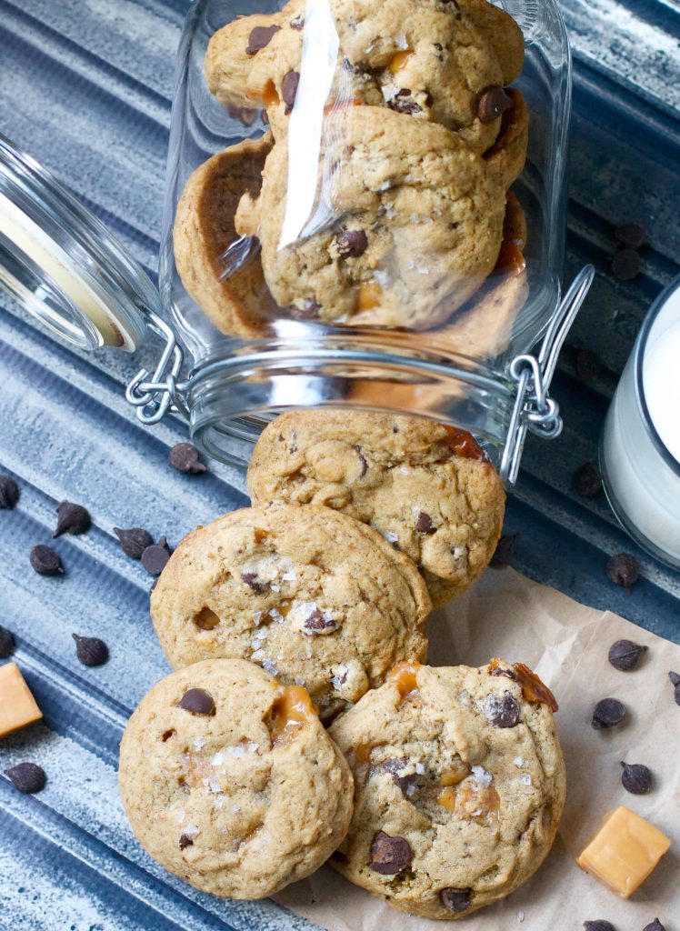 dark choc caramel cookies