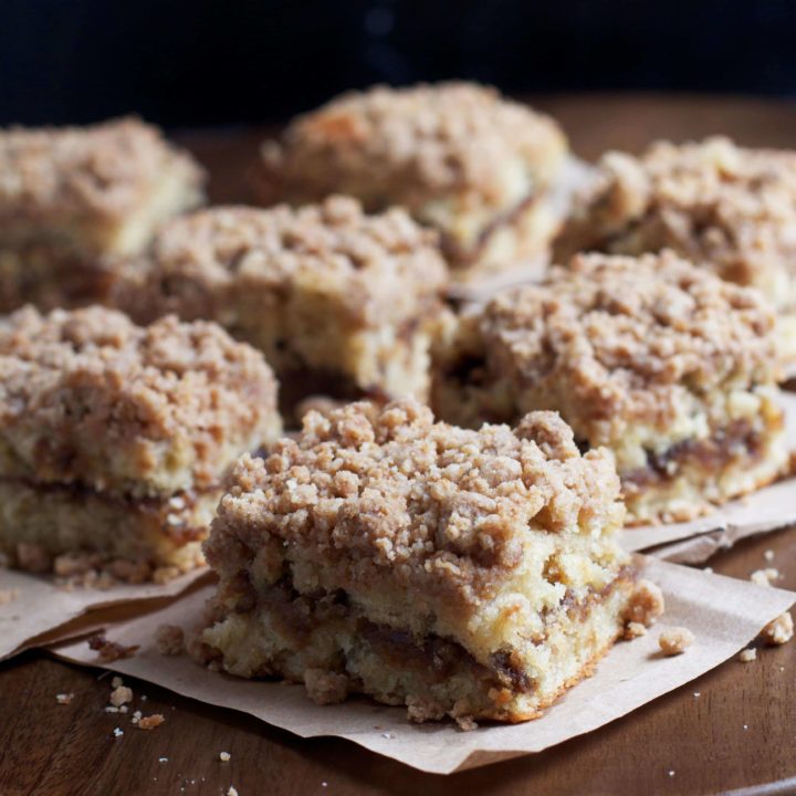 Cinnamon Swirl Banana Crumb Cake