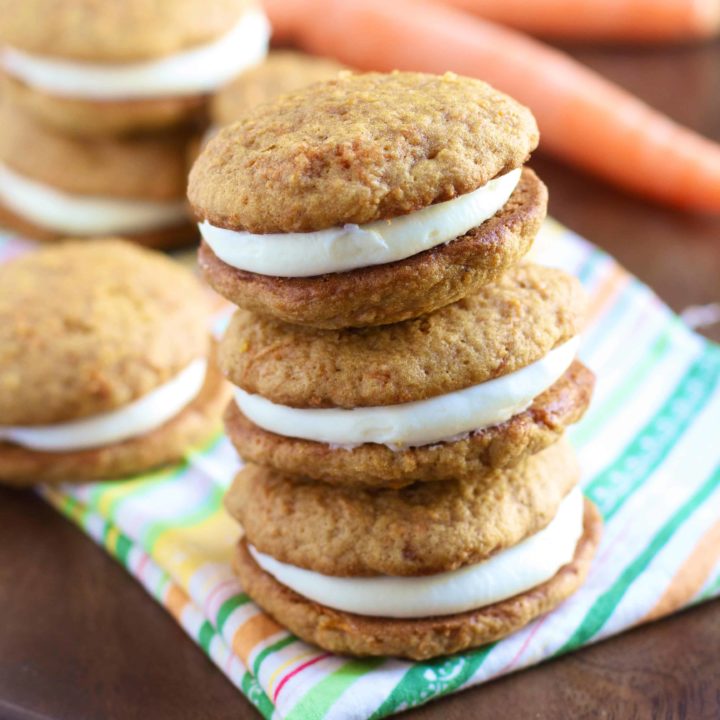 Carrot Cake Whoopie Pies