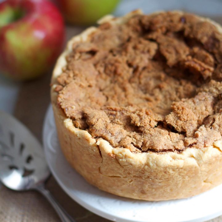 Deep Dish Sour Cream Apple Pie