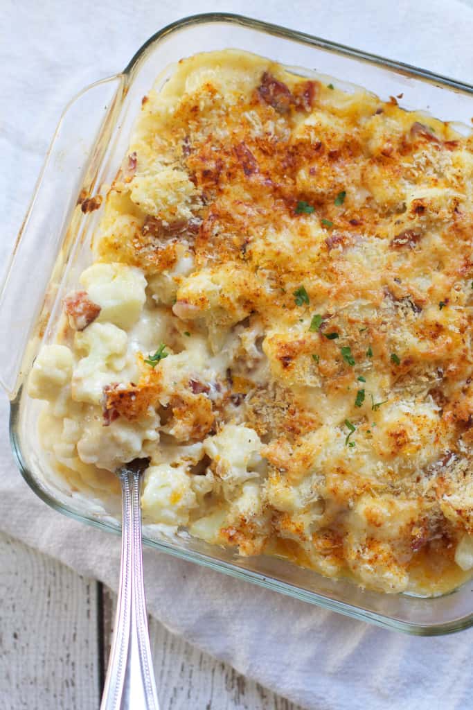 Cheesy Cauliflower Gratin with Bacon- the Thanksgiving side dish you didn't know you needed! #thanksgiving #sidedish 