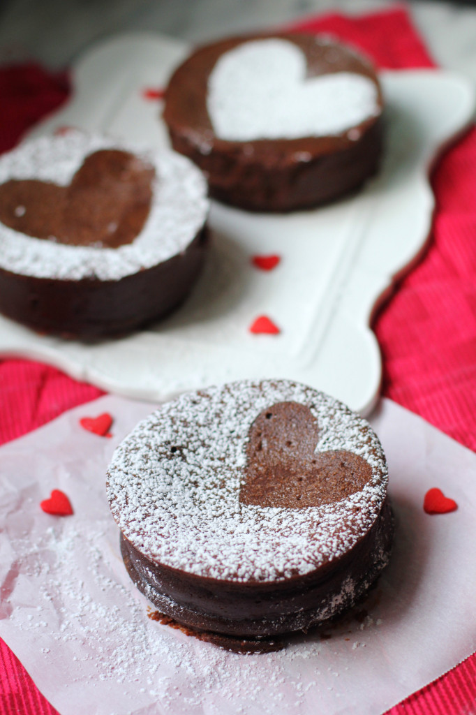 Mini Flourless Chocolate Cakes