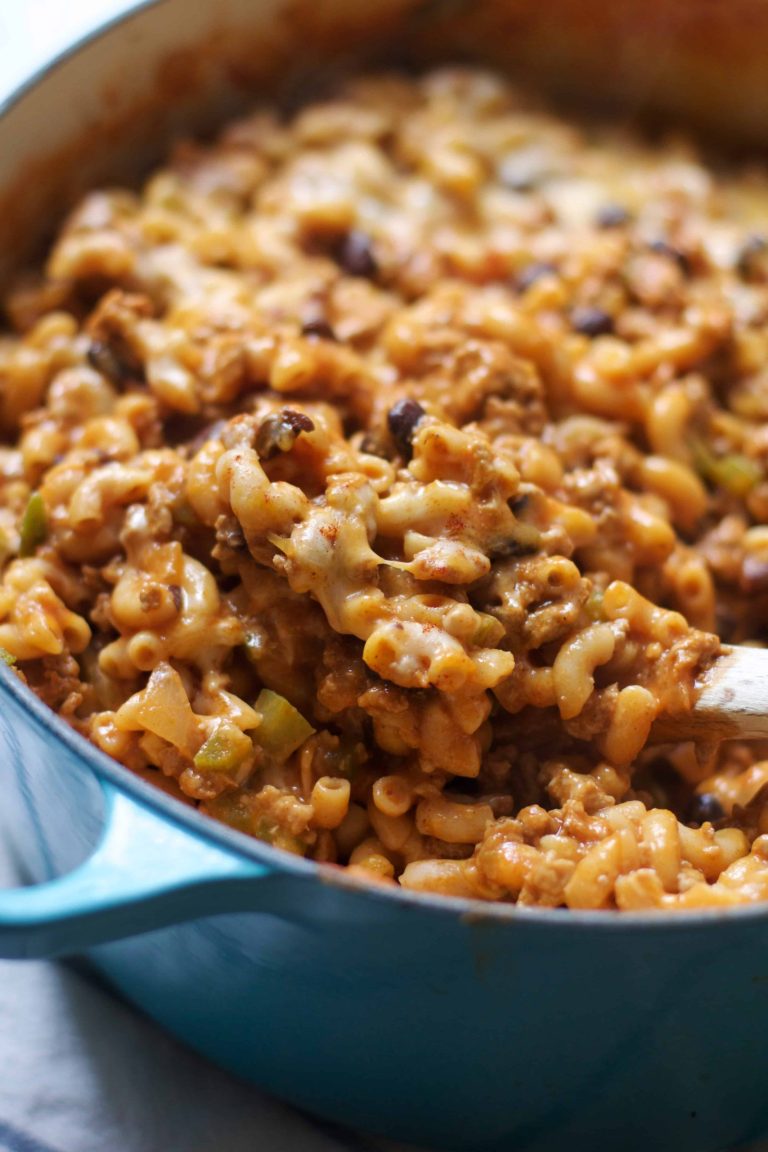 One Pot Chili Mac & Cheese