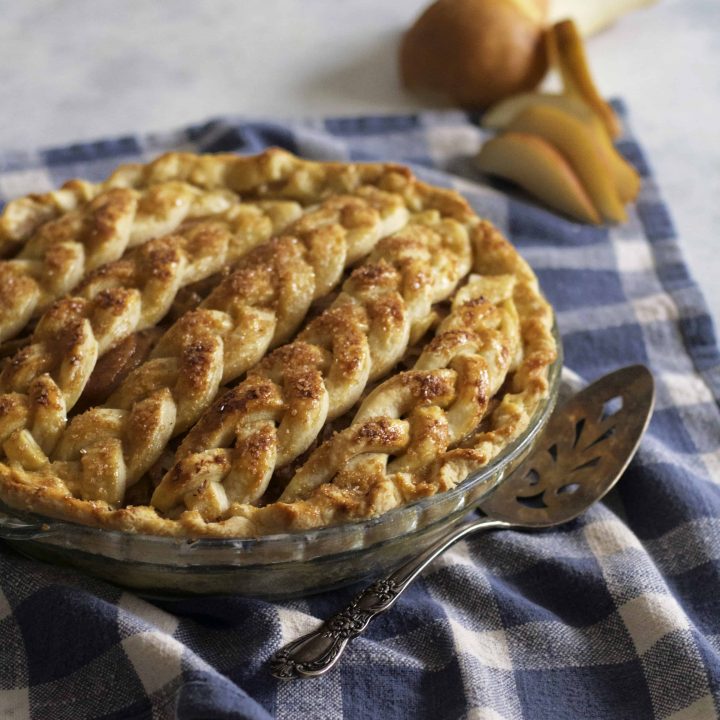 Chai-Spiced Pear Pie