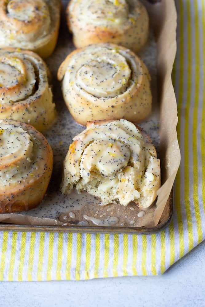 Lemon Poppyseed Buns