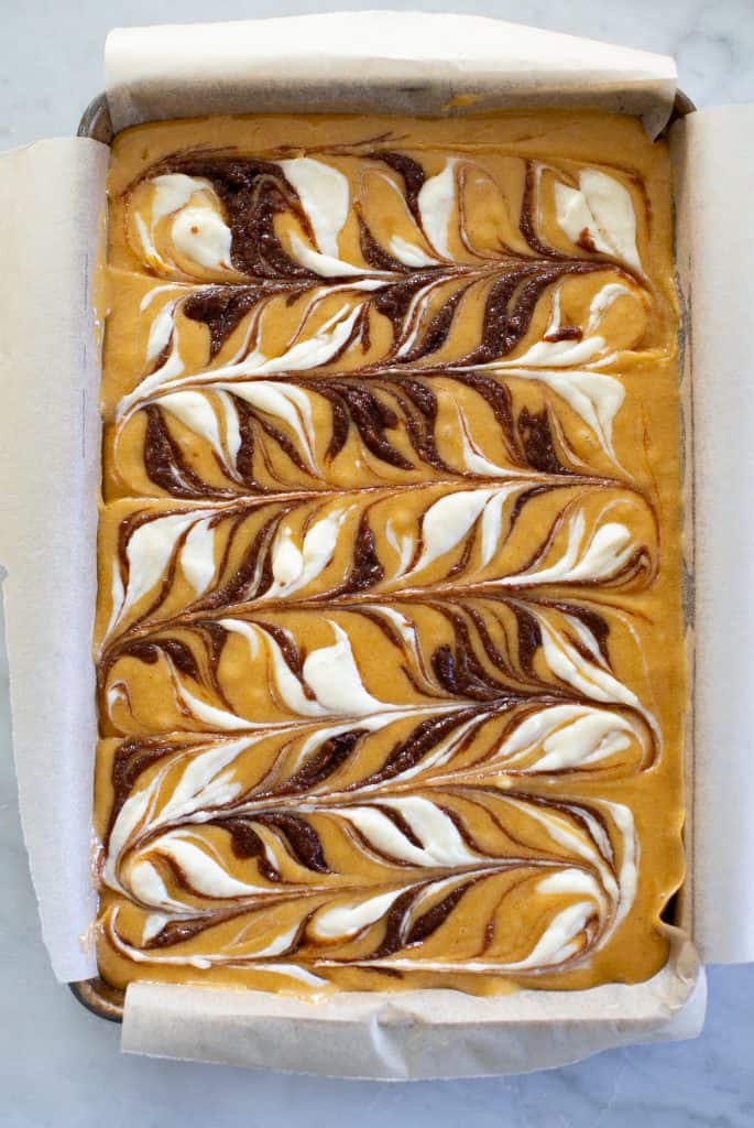 Cinnamon Roll Blondies