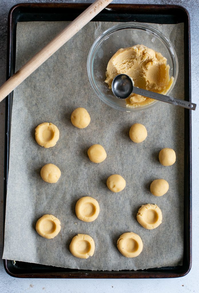Thumbprint Cookies with Icing- cookie dough