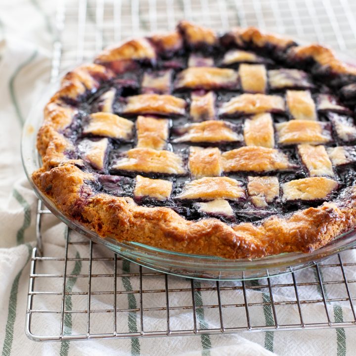 Blueberry Pie with Frozen Blueberries