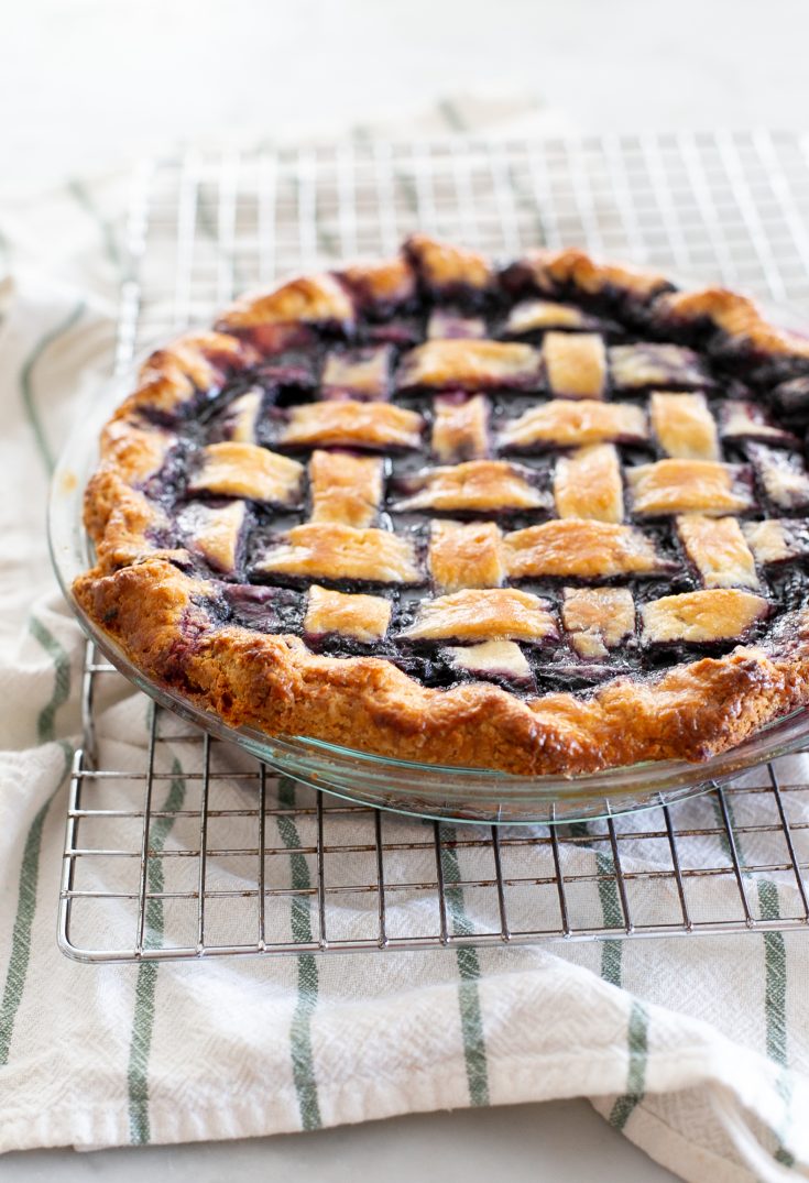 Frozen blueberry pie deals