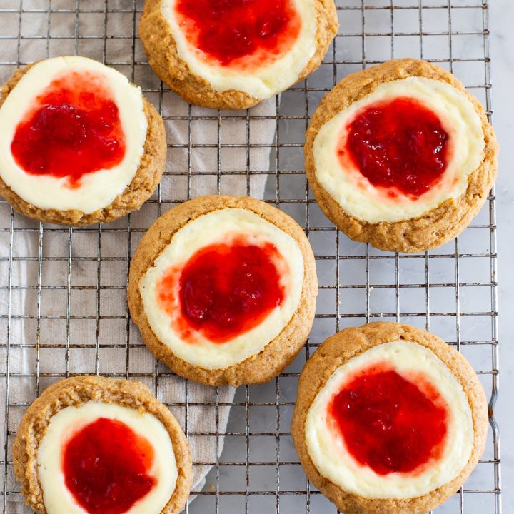 Strawberry Cheesecake Cookies